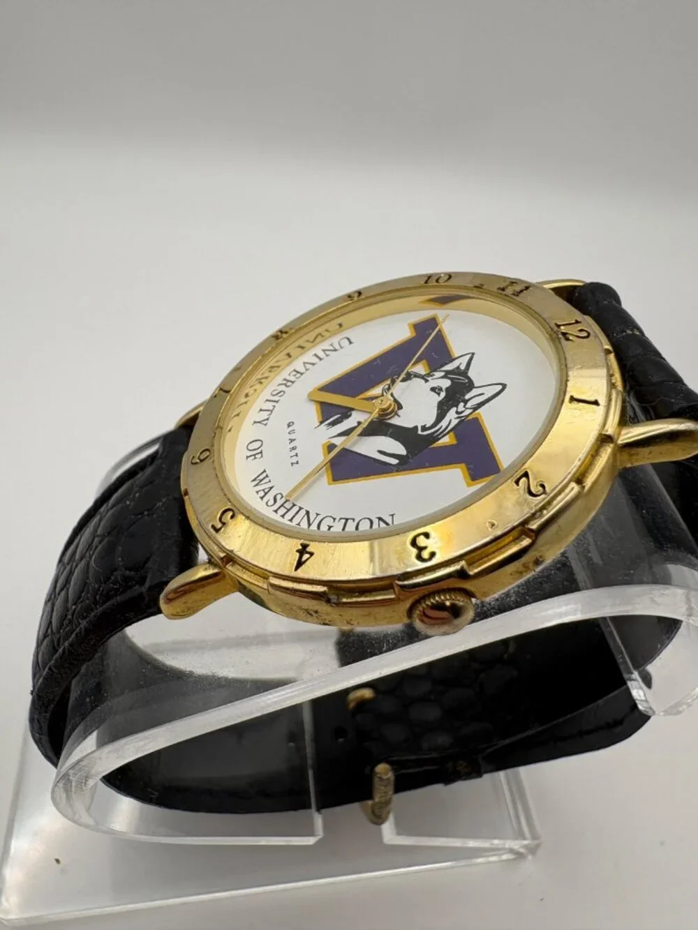 Vintage Nelsonic University of Washington Huskies Watch Gold Tone Quartz SR626SW